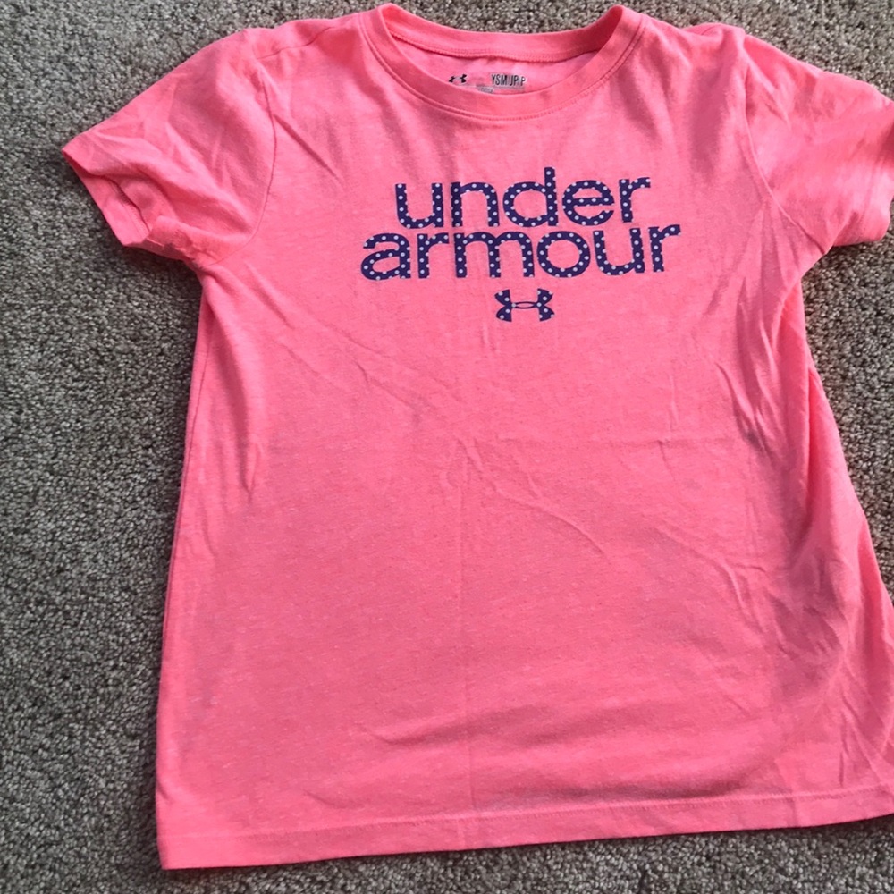 Loose UA T-shirt